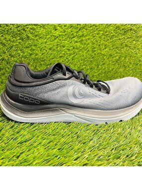 Topo Magnifly 5 Womens Size 11 Gray Black White Athletic Running Shoes Sneakers